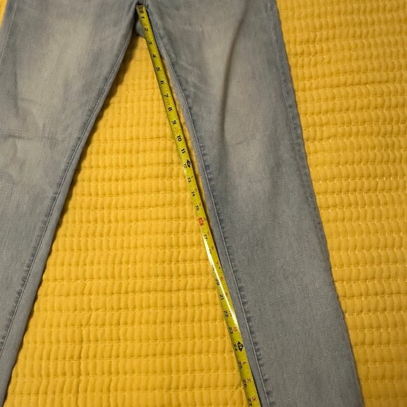 Men's American Eagle, Next Level Airflex, 31x30, light blue jean faded color - Picture 2 of 6